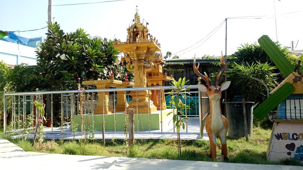 เรืองศรีศิริ เกสเฮาส์ Hotel สุโขทัย ภายนอก รูปภาพ